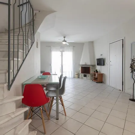 N&j 1 Apartment *
